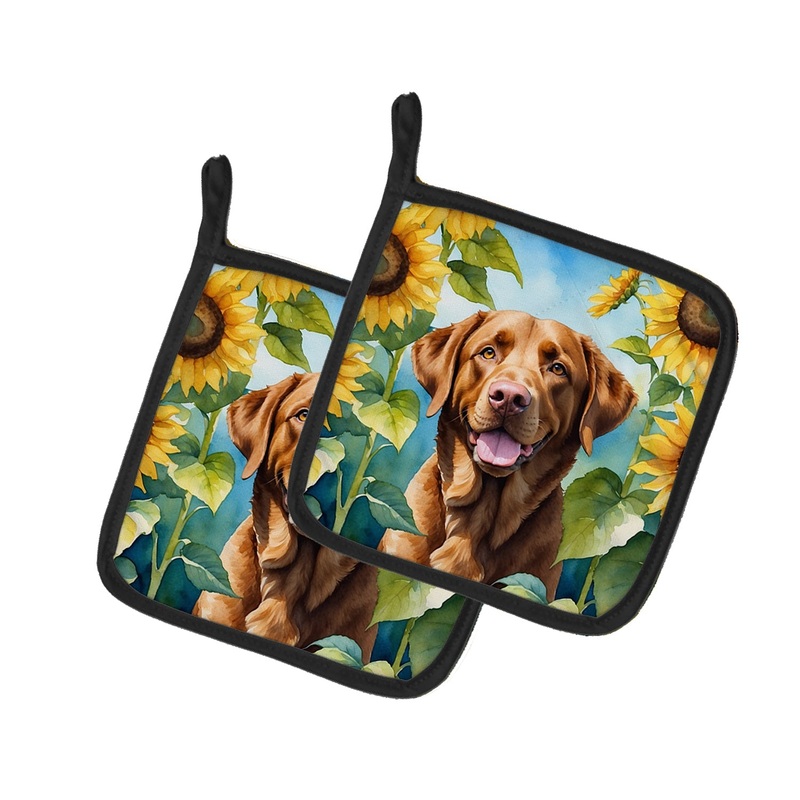 Chesapeake Bay Retriever in Sunflowers Pot Holders - Set of 2 Decorative Kitchen Helpers | Made in the USA