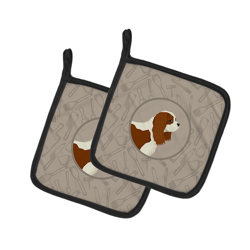 Cavalier Spaniel In the Kitchen Pot Holders - Set of 2 - Heat-Resistant Kitchen Essentials CK2176PTHD