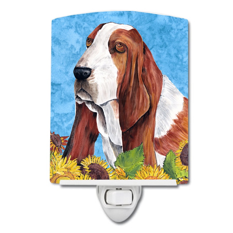 Basset Hound in Summer Flowers Ceramic Night Light SC9066CNL