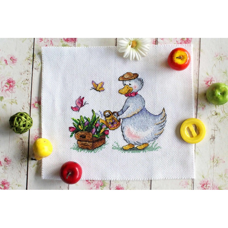Gardening SM-439 Counted Cross Stitch Kit
