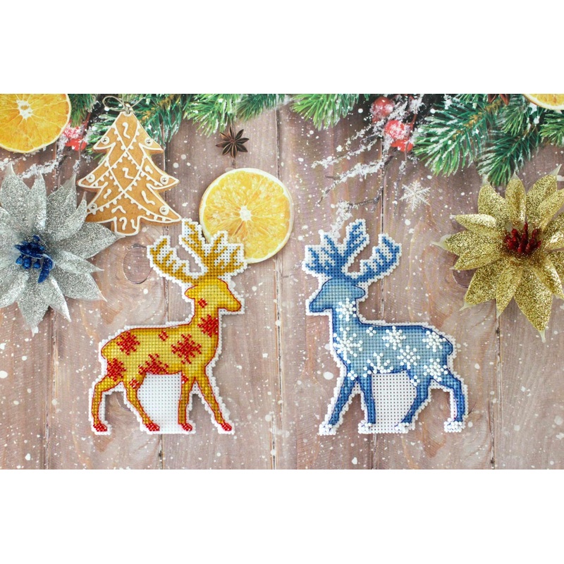 Northern Deer P-455 / SR-455 Plastic Canvas Counted Cross Stitch Kit